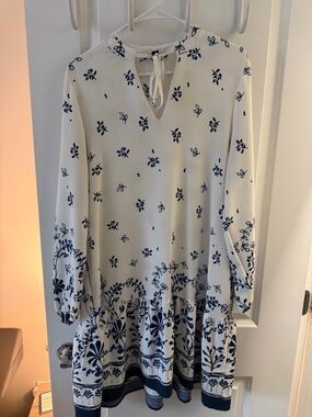 Rachel Zoe White and Navy Blue Floral Midi Dress